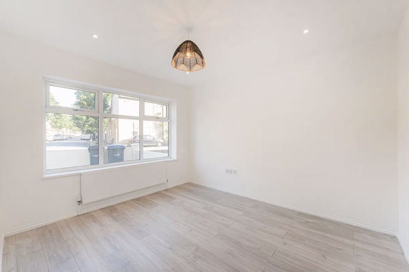 Photo 16- click for photo gallery